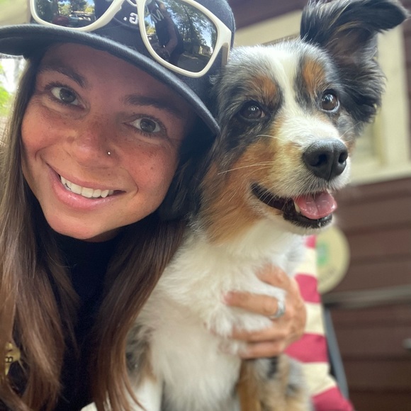 Meet your Posher, Jessica - Picture 2 of 2